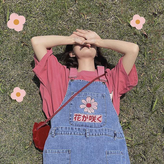 sakura embroidery dungaree shorts