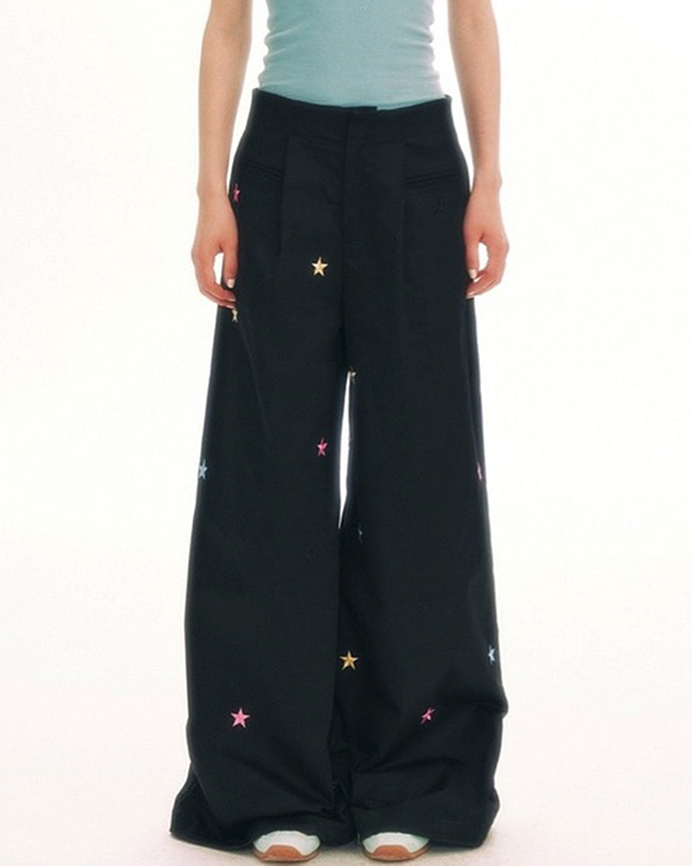 star girl aesthetic baggy pants